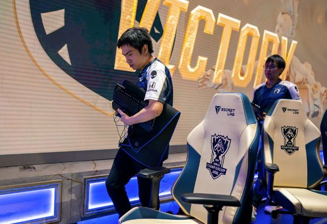 Doinb连续七场比赛得分超过高光表现，西班牙队挑战极限！的简单介绍